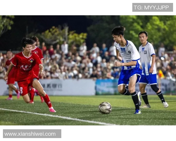 从小富裕的足球明星们如何在奢华生活中追逐梦想与荣耀